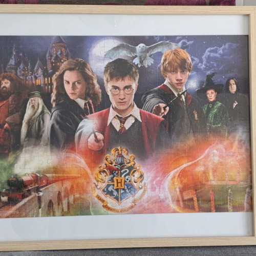 Harry Potter puzzle frame like new