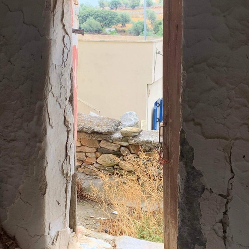 Stone house with independent studio for renovation in Damarionas Naxos