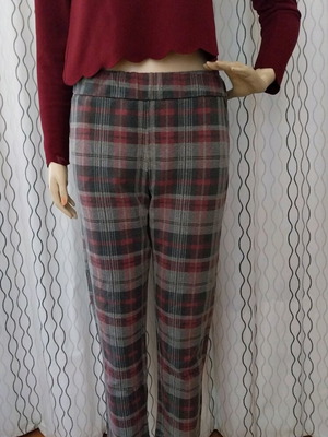 Checked pants like new, size L, with elastic waist