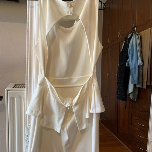 Women dress white with open back, size M, Bik Bok new