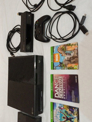 Xbox One 500GB console used with Kinect, controller, HDMI, and games