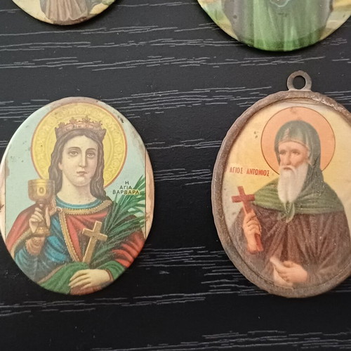 Vintage small religious icons and amulets, lot of 6