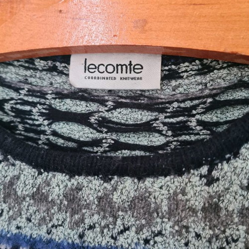 Lecomte sweater like new, size L-XL, 43% wool, blue and gray shades
