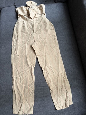 Guess women's jumpsuit like new, size M, beige and pink