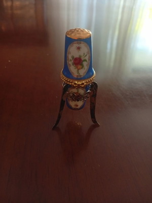 Porcelain thimble-shaped jewelry box used, vintage with bronze base