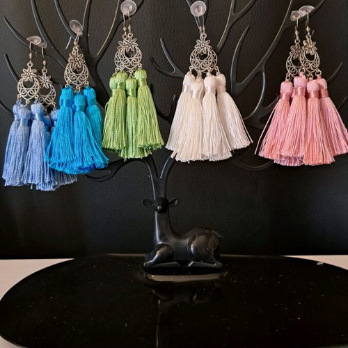 Tassel earrings new, multicolor and silver