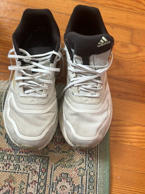 Adidas athletic shoes used, size 42.5, white