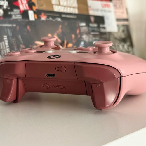 Xbox Wireless Controller Minecraft Pig Special Edition like new