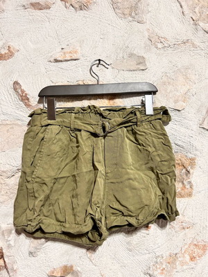 Tally Weijl Cargo Style Shorts Size 38, green