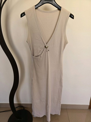 Women's dress Parthenis