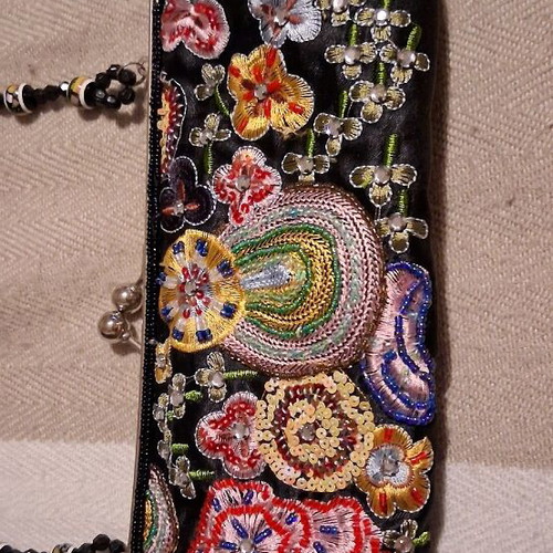 Vintage women's bag like new, multicolored with embroidered flowers