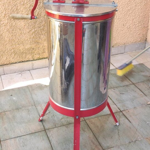 Honey Extractor 3-Frame Hand Used