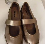 Mary Jane DKNY ballerinas used, gold leather size 41