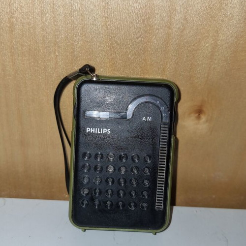 Philips vintage radio used in good condition