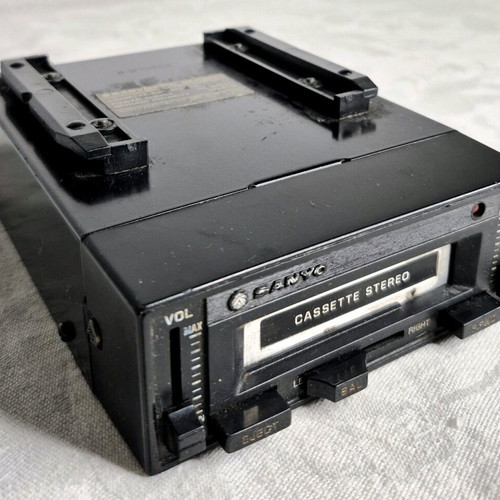 Sanyo FT-4310 car cassette player vintage used