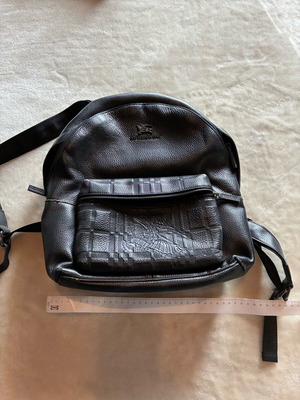 Burberry раница черна като нова