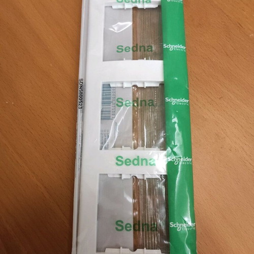 Schneider Sedna white horizontal frame 3 positions new