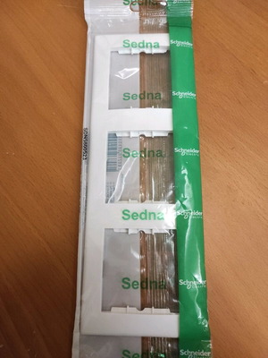 Schneider Sedna white horizontal frame 3 positions new