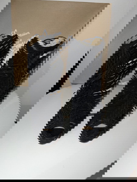 παπούτσια Christian louboutin