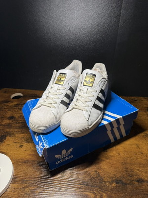 Adidas Superstar sneakers, size 45 1/3, white