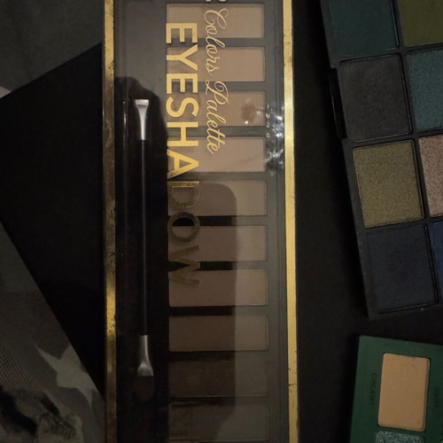 Eyeshadow and contouring palettes used, set of five, Nyx, Revolution, Seventeen, USHAS