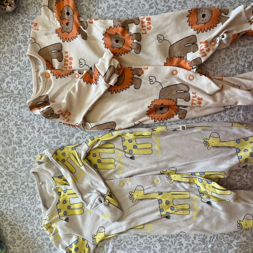 Set of 4 baby boy bodysuits up to 3M like new