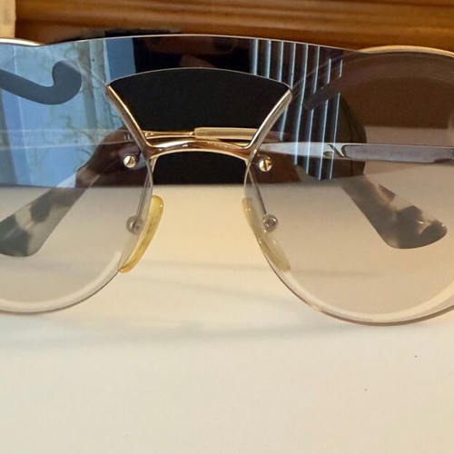 Prada 65TS ZVN0D0 36 women's sunglasses like new