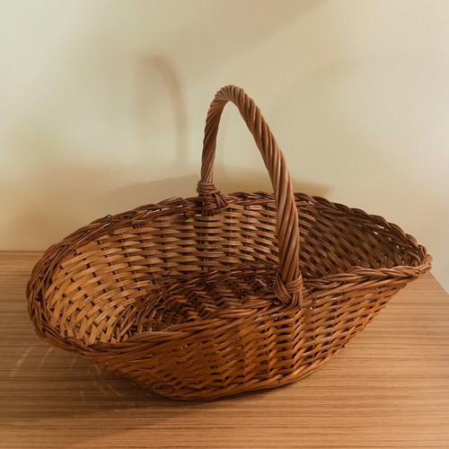 Wicker basket with handle new