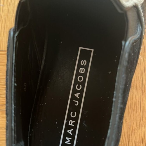 Marc Jacobs pointed pony skin flats like new, size 38, black and white