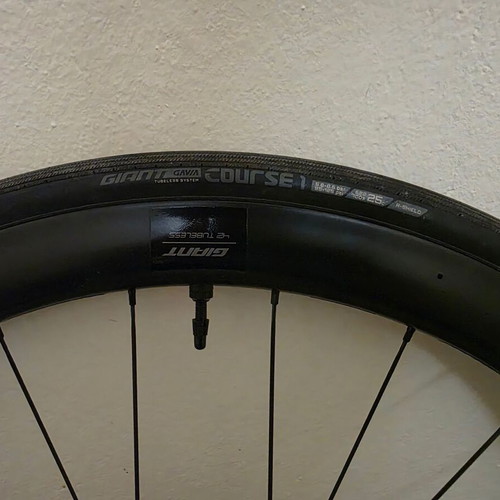 Giant SLR 1 42mm Carbon Wheelset like new