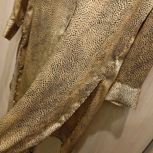 Πουκαμίσα Zara Animal Print σαν καινούργια, μέγεθος M, μαύρο και χρυσαφί