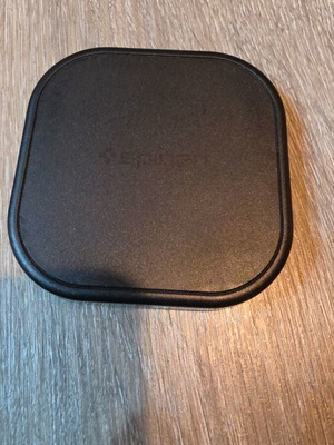 Spigen wireless charger 10W