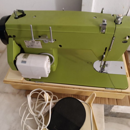 QLT sewing machine used, Japanese motor, excellent condition