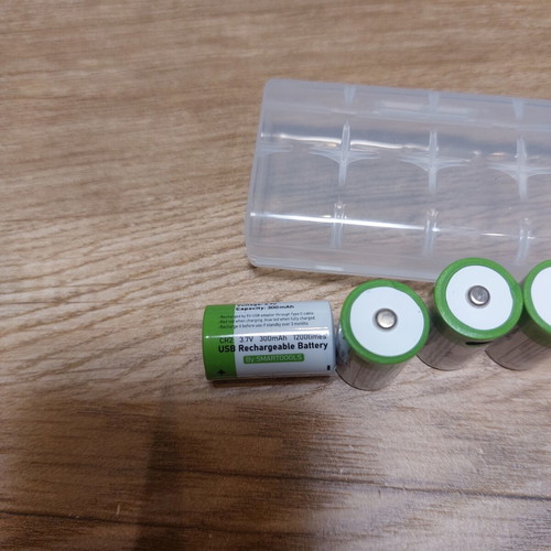 Smartools CR2 Rechargeable Batteries 3.7V Pack of 4 with USB-C and Case