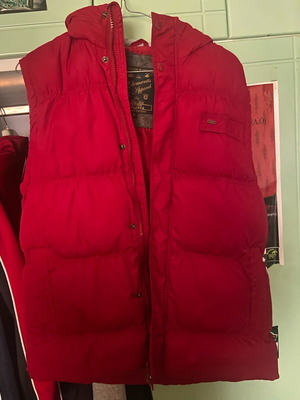 Puffer jacket new, sleeveless with grey hoodie, red, size large
