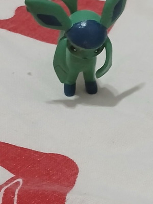 Glaceon Pokemon figure Gen 4 Diamond Pearl and Platinum