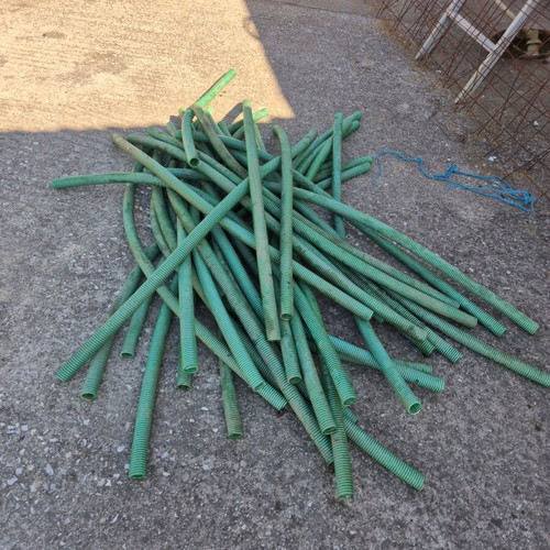 Spiral watering hoses like new, set of 36, 1.20-1.60m length