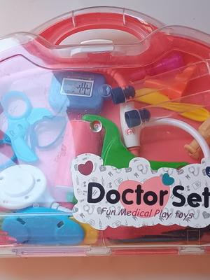 Doctor set toy with 20 plastic tools like new
