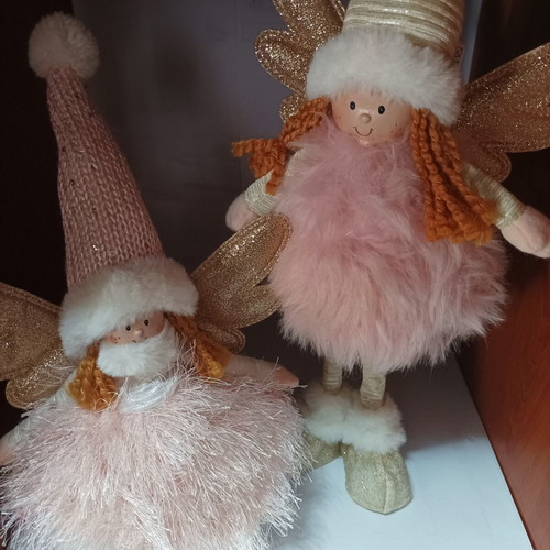 Christmas angel figures like new, set of two with pink fluffy bodies