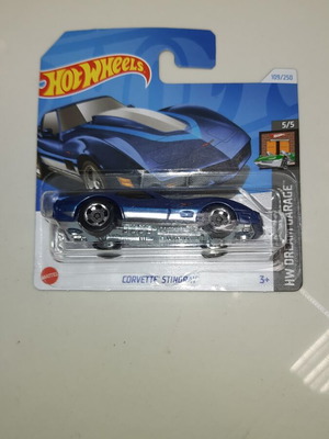 Hot Wheels Corvette Stingray new