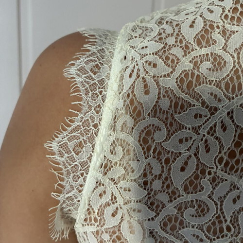 Molly Bracken Romantic Cream Lace Boxy Top Small Like New