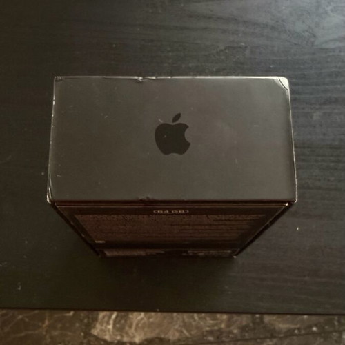 iPhone 11 Pro Max box like new