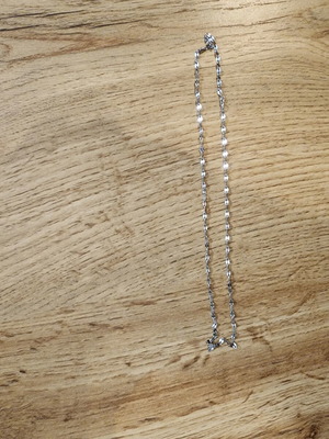Silver toned link chain like new