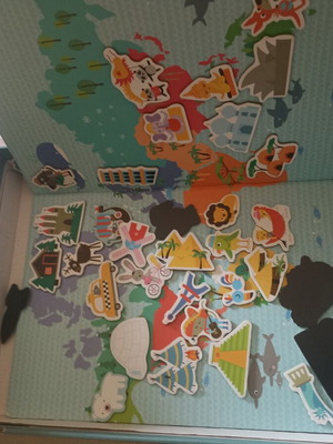 Children's puzzles like new, magnetic world heritage learning