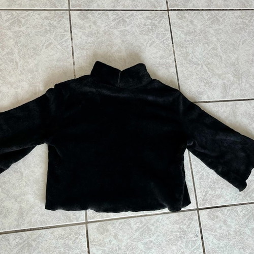 Fur blouse black with short sleeve