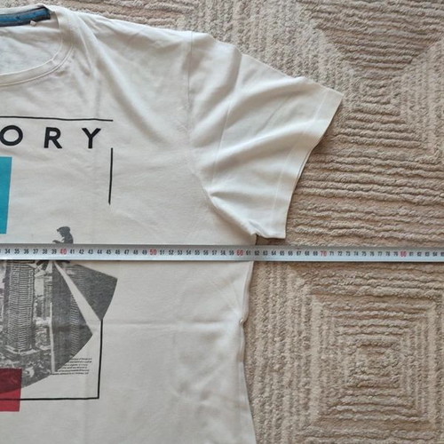 T-shirt XL white with Streets of Glory graphic print like new