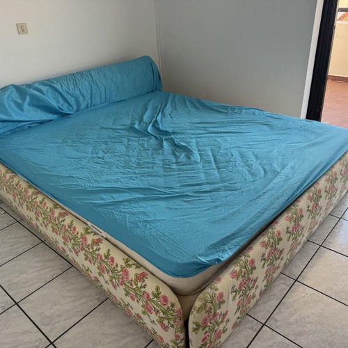 Double bed like new 200x170 cm