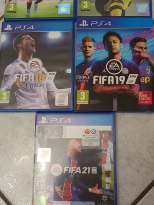 Игри Fifa употребявани, комплект от 5 за PlayStation 4