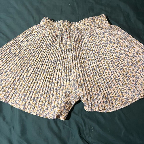 Skort with floral pattern like new, size M 38 10, multicolor