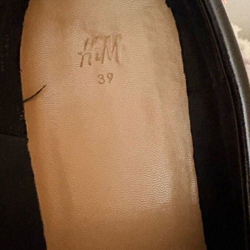 Loafers black H&M like new, size 39